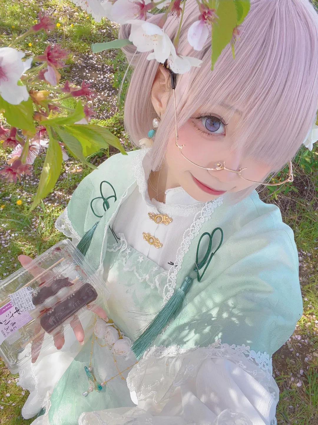 Photography, Fate/Grand Order, White stockings, Cherry blossom season, Mash Kyrielight cosplay - Image 1