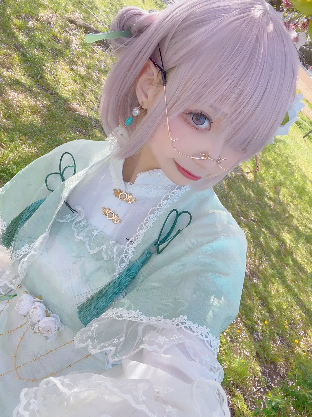 Photography, Fate/Grand Order, White stockings, Cherry blossom season, Mash Kyrielight cosplay - Image 4