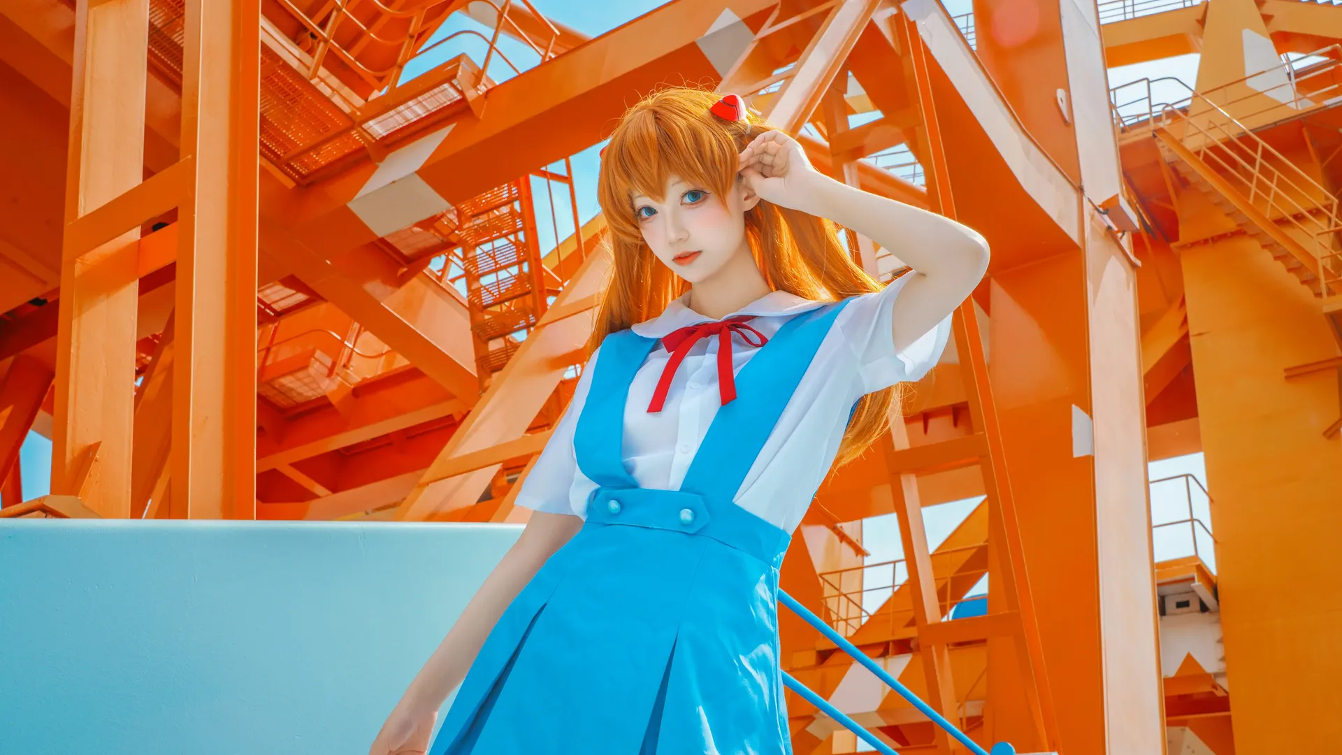 コスプレ, 白ストッキング, アスカコスプレ, 新世紀エヴァンゲリオン, インダストリアル写真 - 2枚目