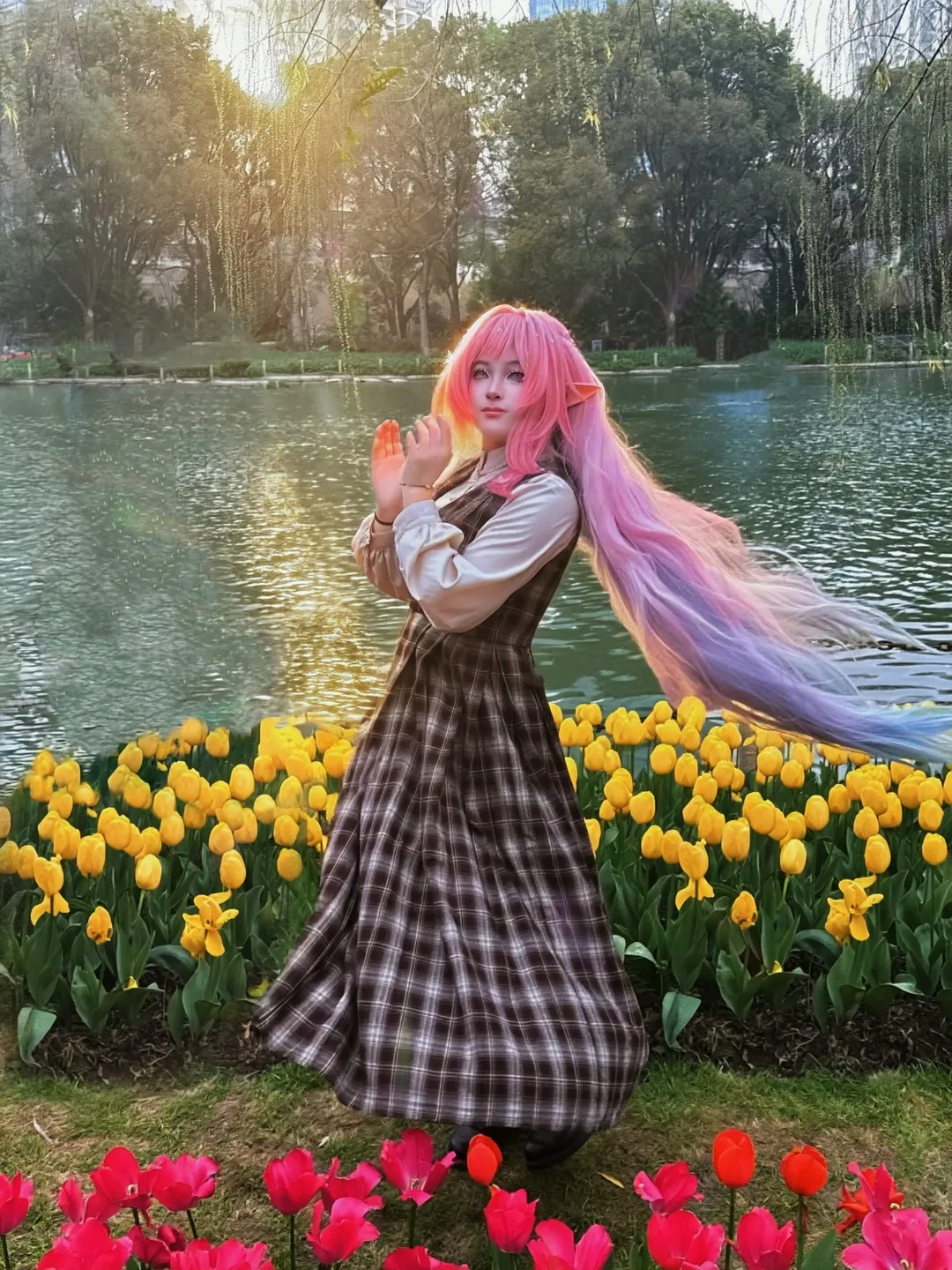 Cyrene Cosplay, Honkai: Star Rail, Elf ear makeup and styling, Backlit atmosphere, Sea of tulips