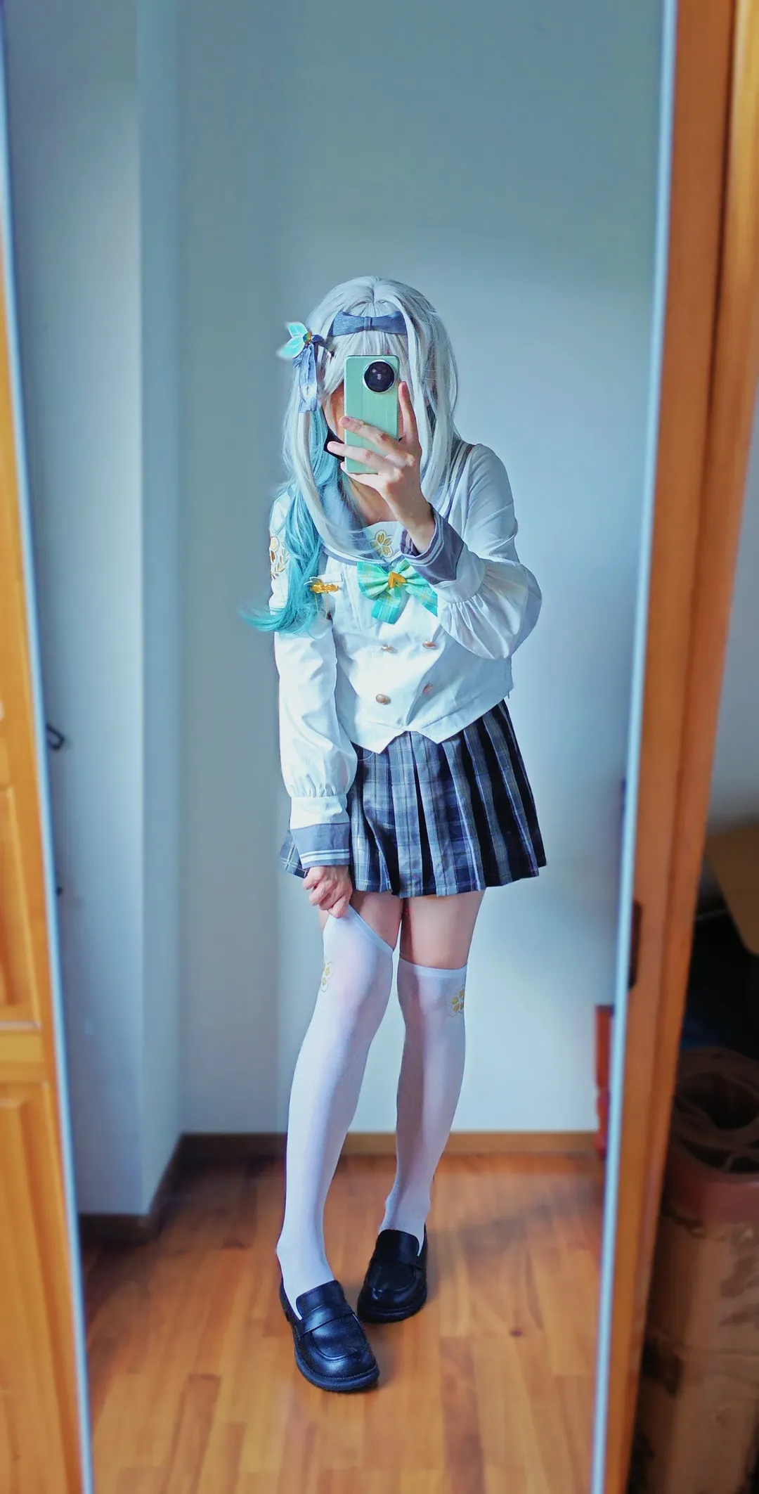 崩坏星穹铁道, 流萤cos, JK制服, 白丝, 绝对领域 - 第1张