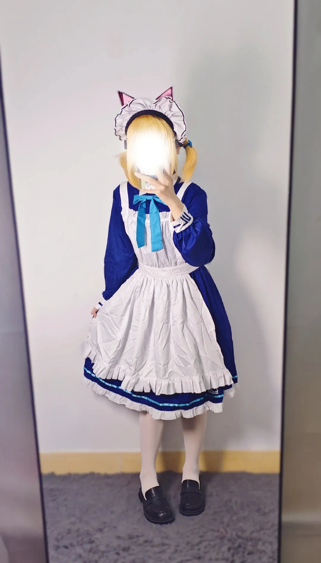 ブルーアーカイブ, 猫耳, メイド服, 白ストッキング, 才羽モモイ コスプレ - 2枚目