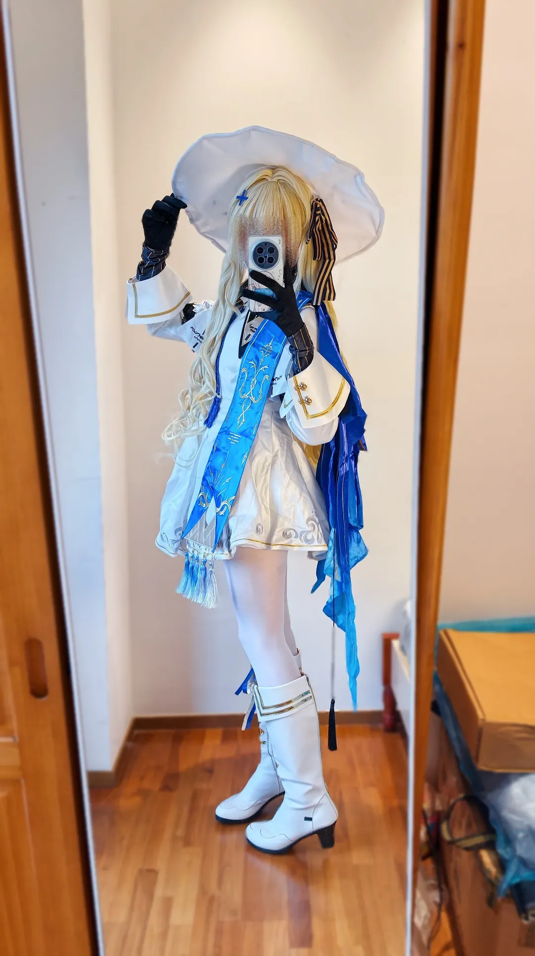菲比cos, 二次元cosplay, 对镜自拍, 白色连裤袜, 明潮