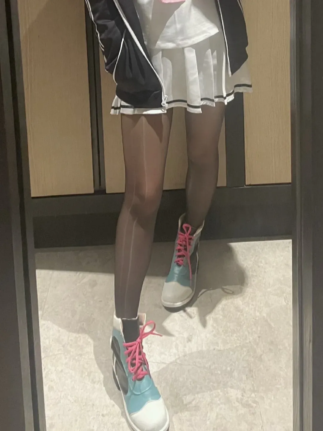 蔚藍檔案, 杏山和紗cos, cosplay穿搭, 黑絲搭配, 二次元咖啡廳