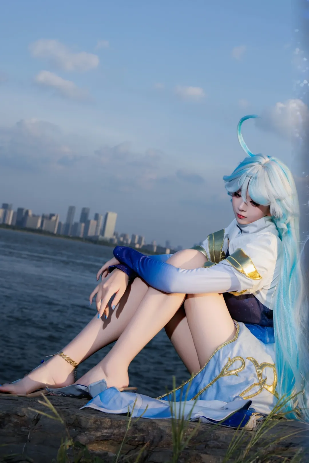 原神, 芙宁娜cos, 芙卡洛斯cos, 白丝, 双形态 - 第1张