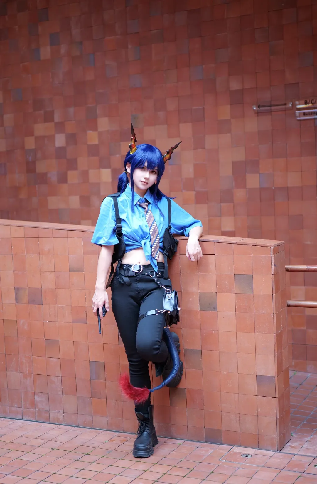 cosplay, 明日方舟, 陈晖洁cos, 战术风写真, 红瞳龙角 - 第4张