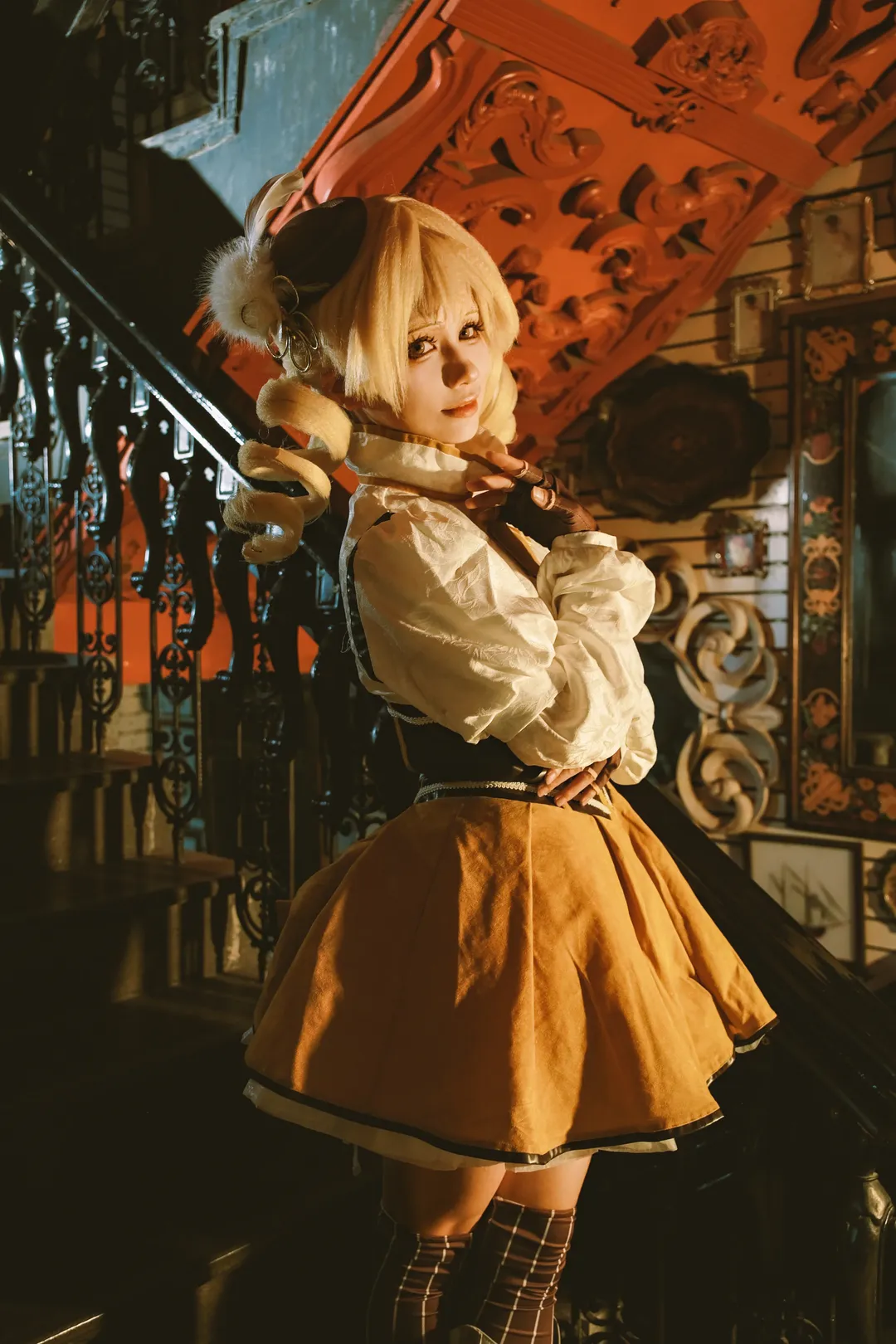 魔法少女小圆, cosplay摄影, 武器道具, 巴麻美cos, 复古楼梯 - 第4张