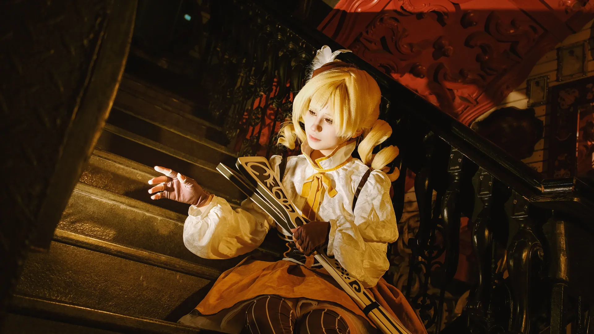 魔法少女小圆, cosplay摄影, 武器道具, 巴麻美cos, 复古楼梯 - 第7张
