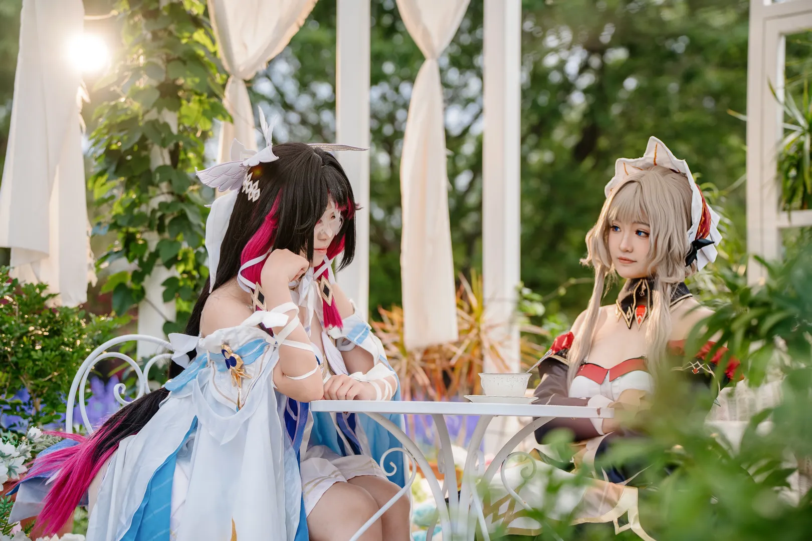 Sandrone Cosplay, Genshin Impact, Columbina Cosplay, Damselette Marionette cosplay, Outdoor garden photography - Image 3