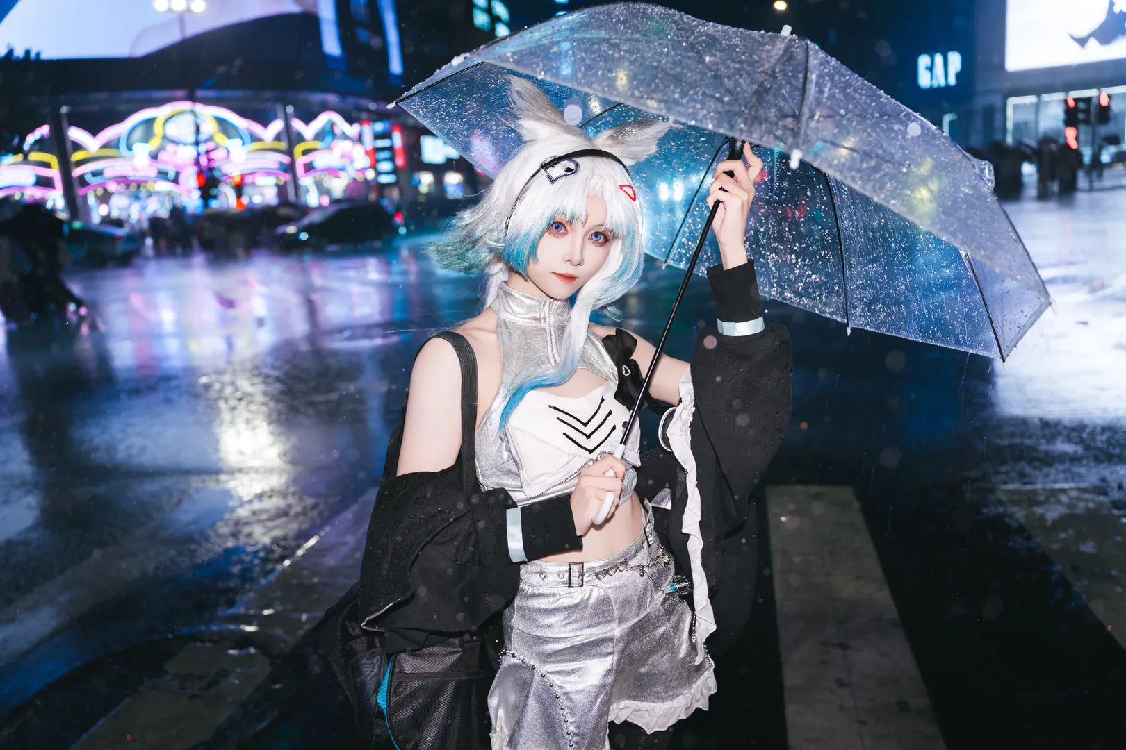 二次元cosplay, 终末地, 李织烟cos, 雨夜街拍, 直闪人像 - 第3张