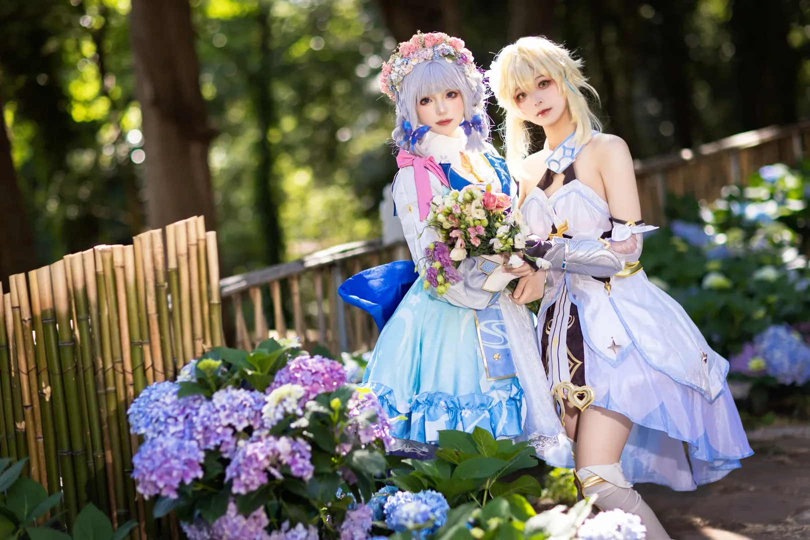 原神, 荧cos, 神里绫华cos, 白丝cosplay, 绣球花外景 - 第1张