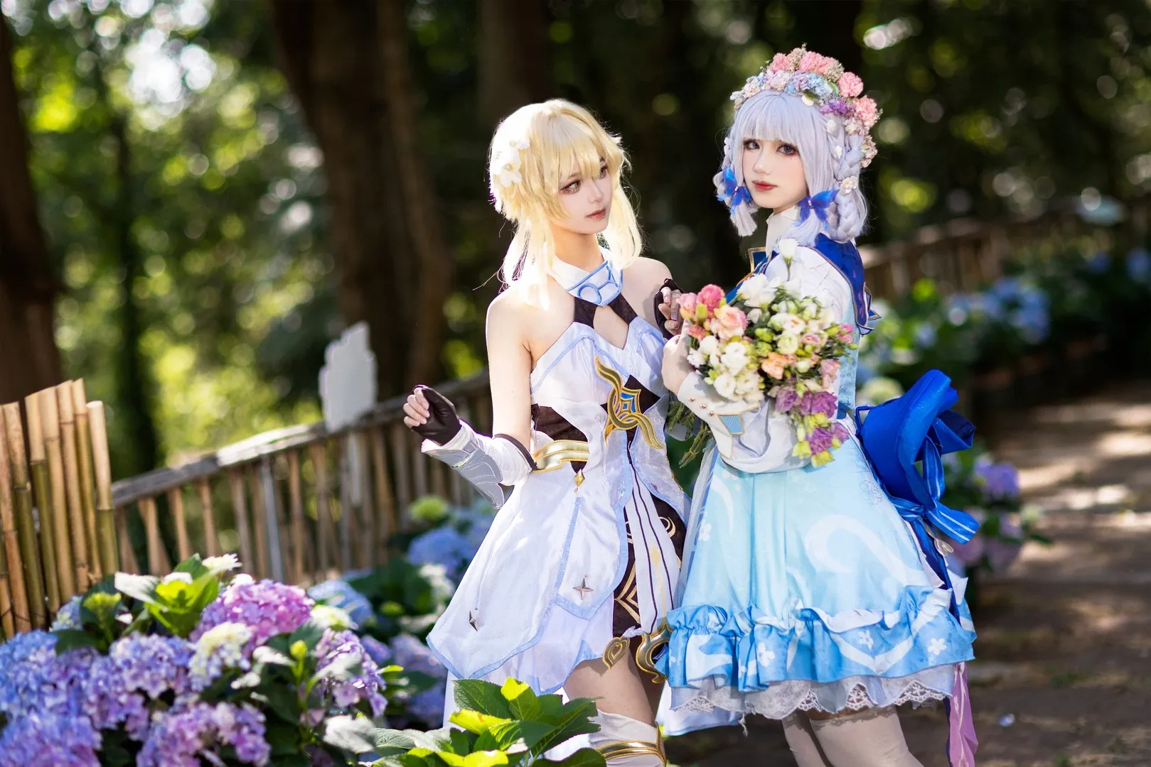原神, 荧cos, 神里绫华cos, 白丝cosplay, 绣球花外景 - 第3张