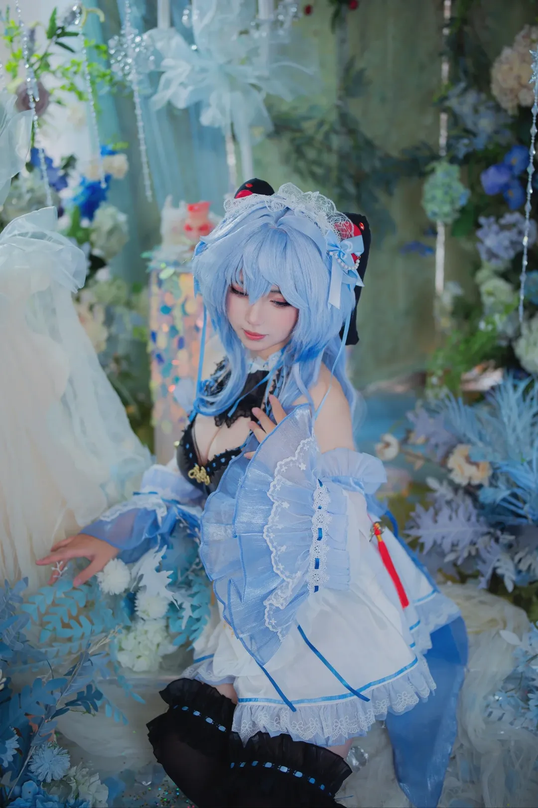 原神, 甘雨cos, 女仆装, 蓝色系, 黑丝cosplay - 第1张