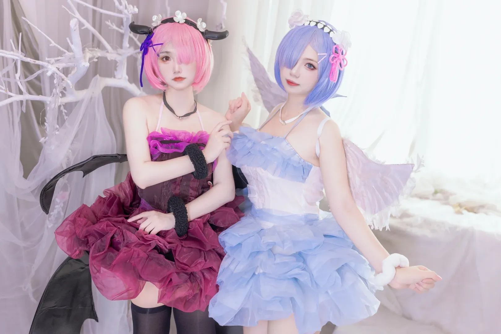 从零开始的异世界生活, 蕾姆cos, 拉姆cos, 双人cosplay, 黑丝白丝 - 第2张