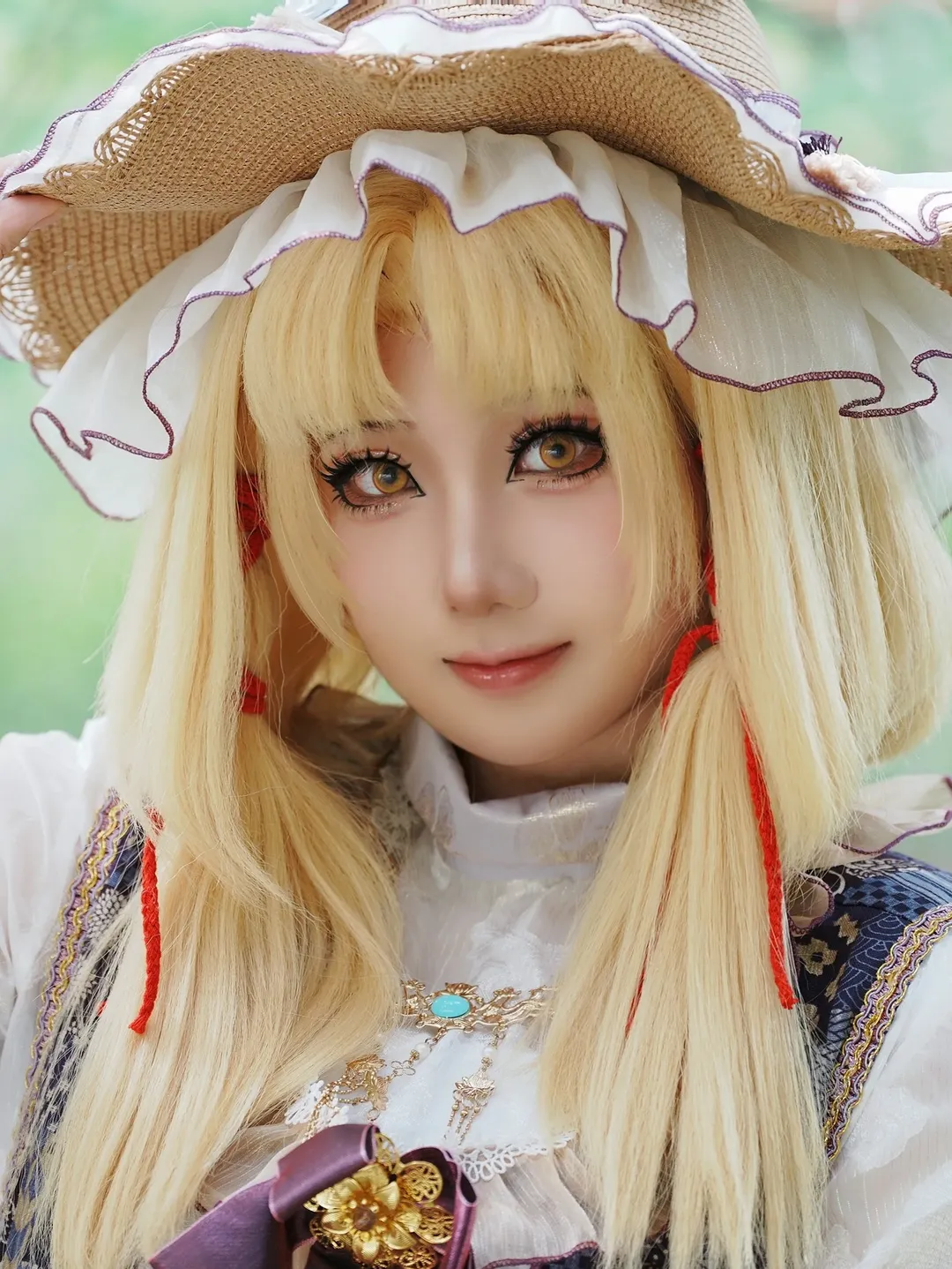 二次元少女, 东方project, 户外cosplay, 泄矢诹访子cos, 草帽装扮 - 第1张