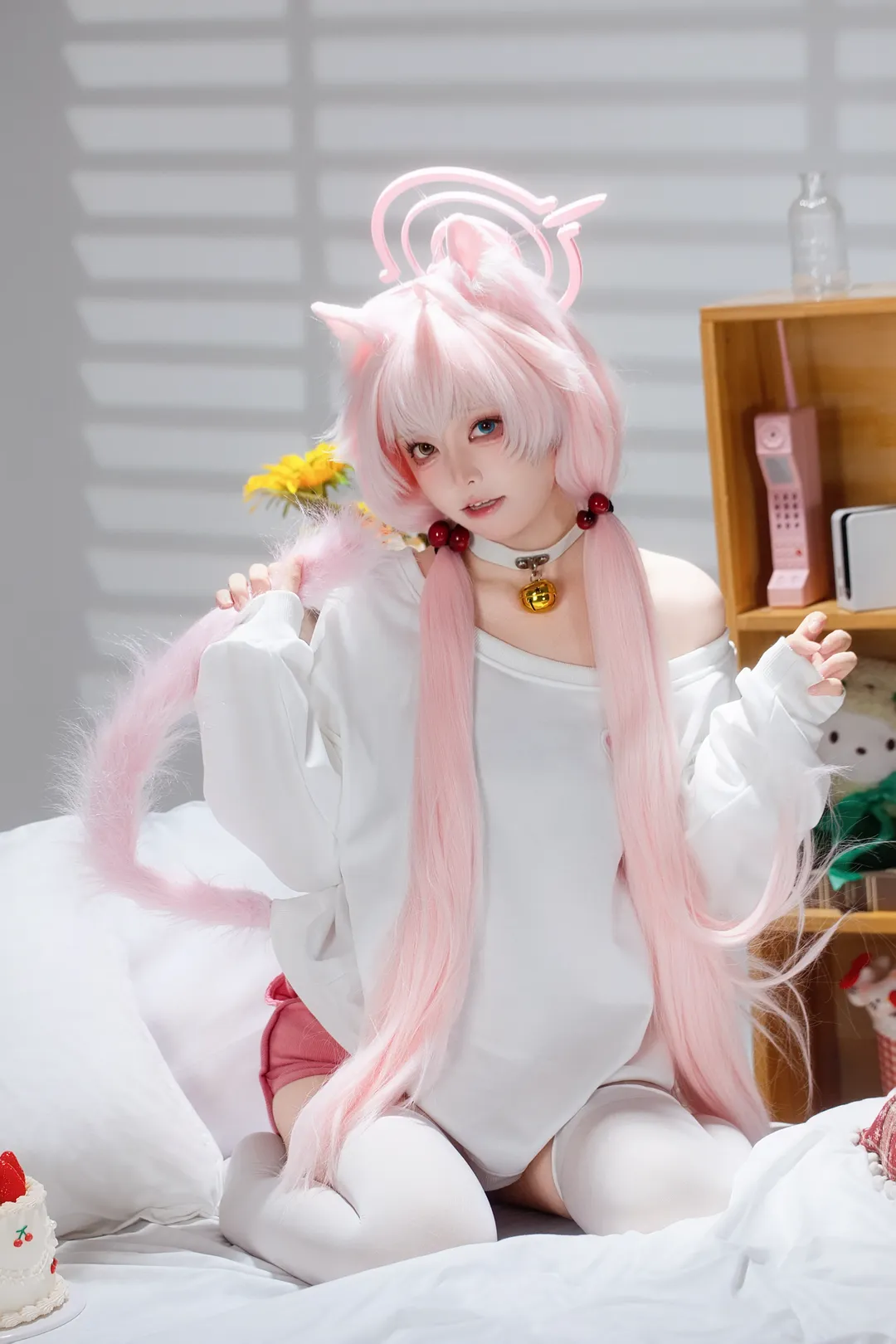 蔚蓝档案, 猫耳少女, 小鸟游星野cos, 居家氛围感, 白丝cos