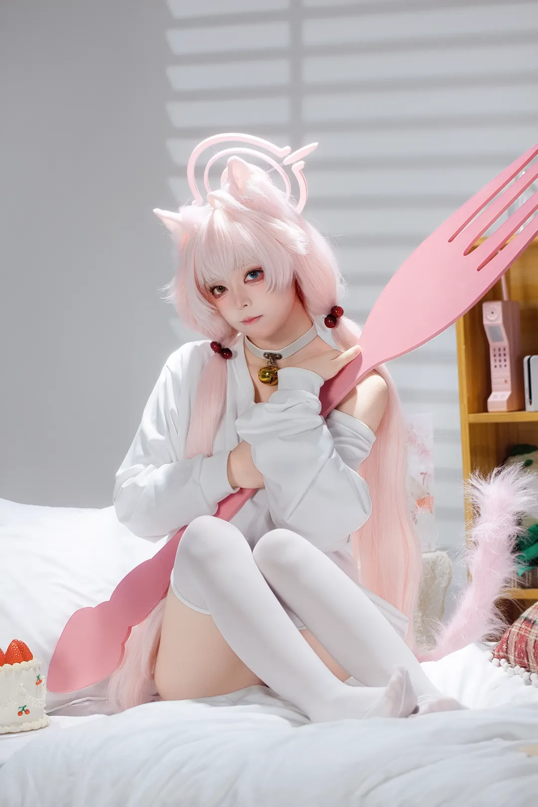 蔚蓝档案, 少女写真, 小鸟游星野cos, 白丝穿搭, 居家氛围感 - 第2张