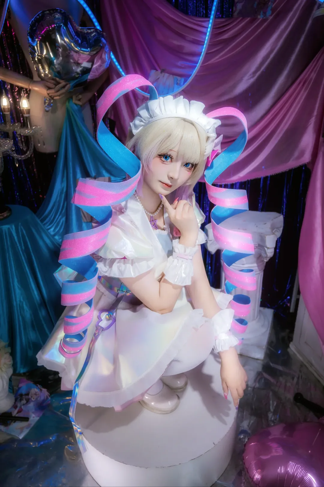 Cosplay, 超天酱cos, 白丝穿搭, 霓虹光影, 主播女孩重度依赖 - 第1张