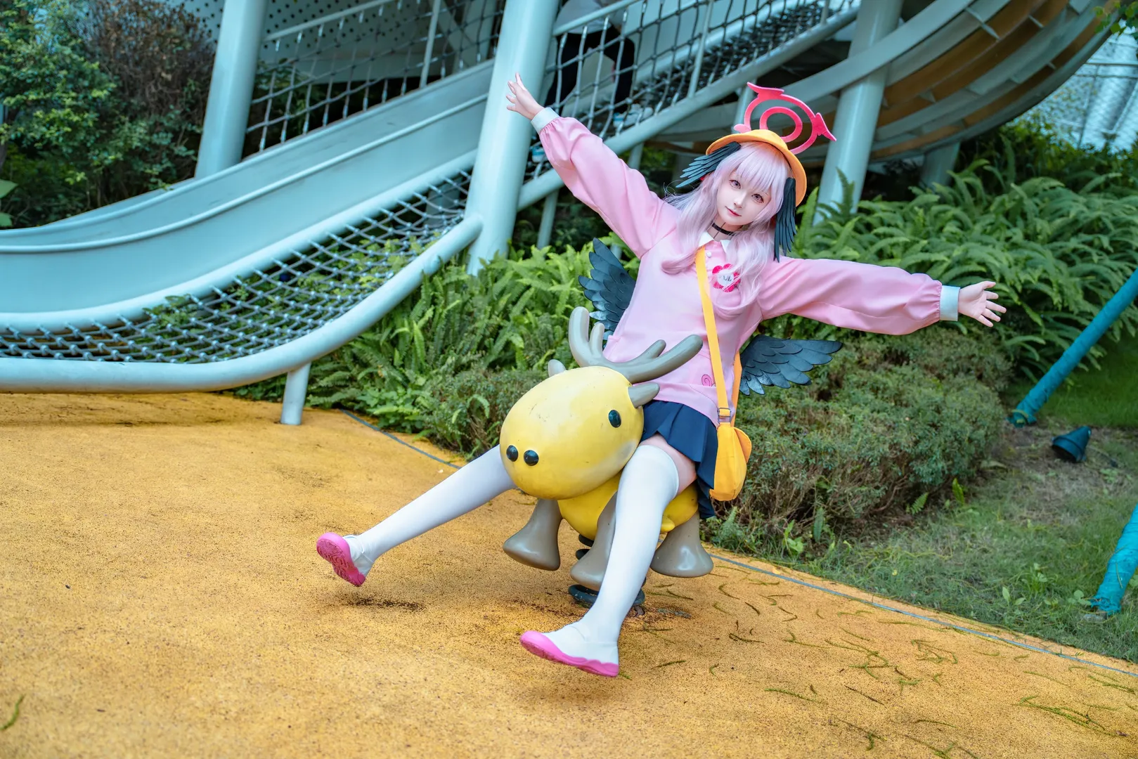 cosplay, 蔚蓝档案, 下江小春cos, 白丝cos, 户外游乐园 - 第5张