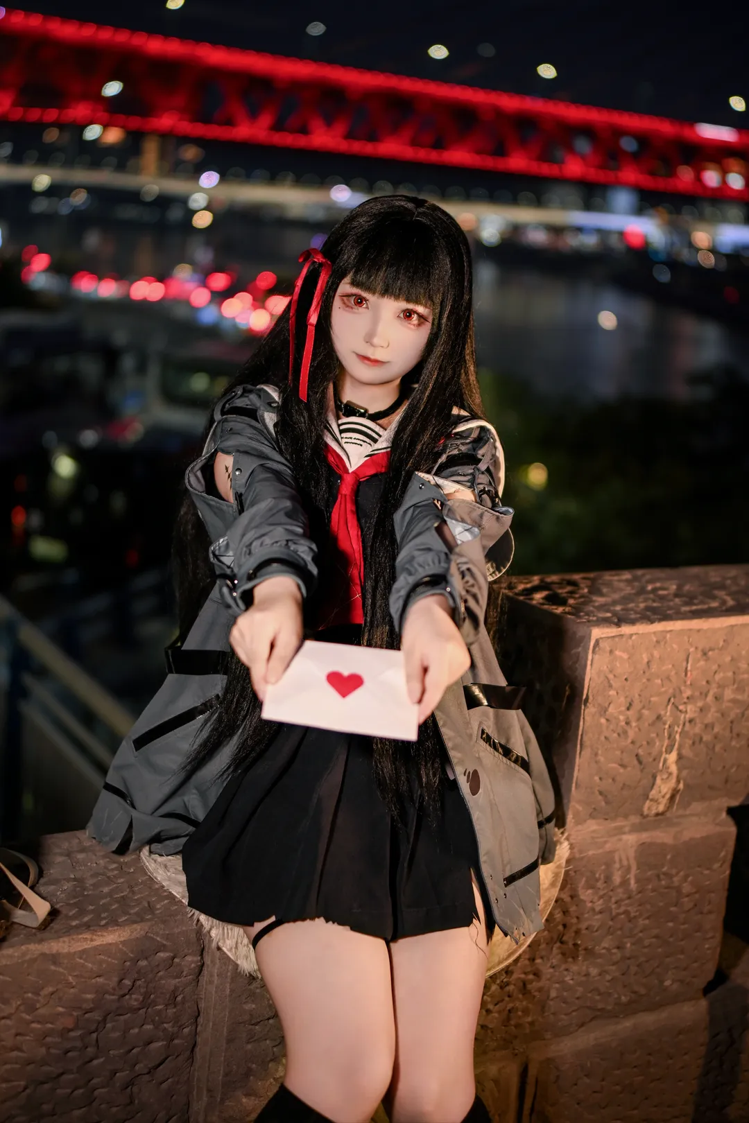鳴潮, 夜景ポートレート, コスプレコーディネート, 黒ストッキングコスプレ, 朽葉千咲コスプレ