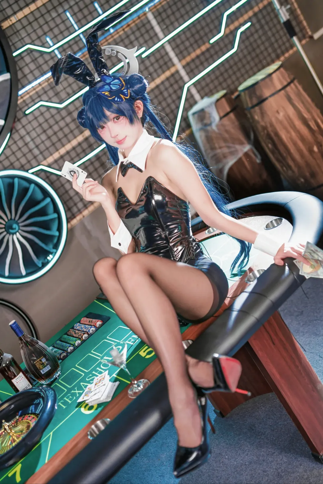 碧蓝档案, 龙华妃咲cos, 二次元cosplay, 兔女郎装扮, 丝袜