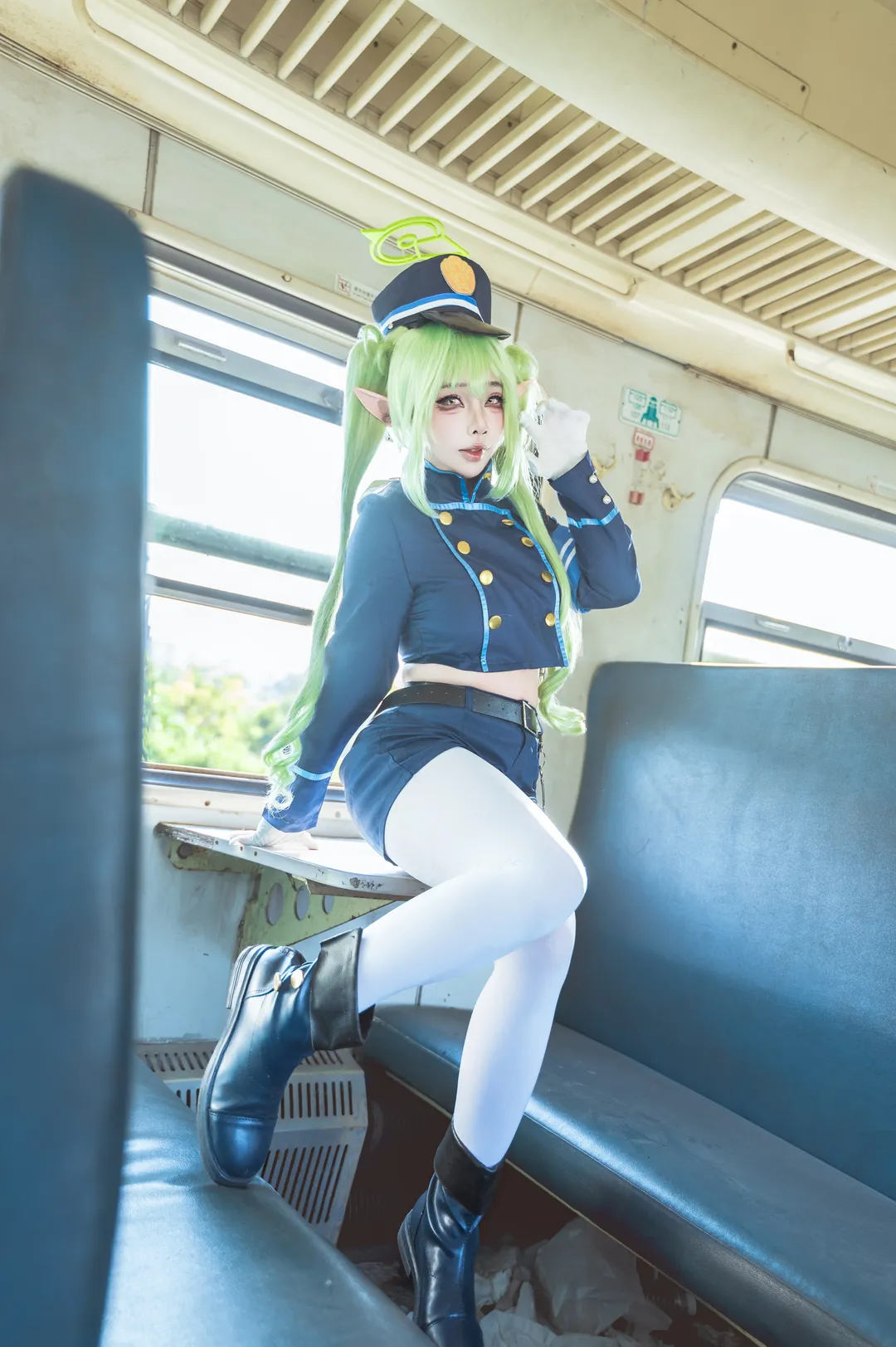 蔚蓝档案, 橘望cos, 白丝cosplay, 铁道部cos, 复古列车摄影 - 第6张