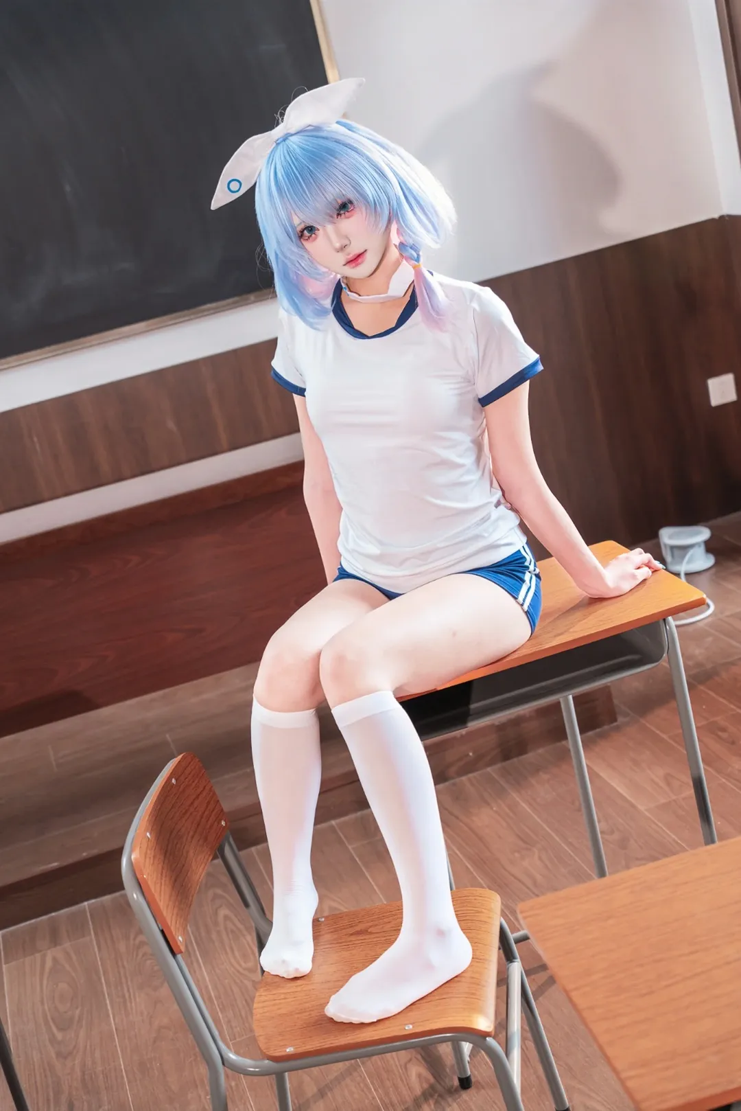 Blue Archive, White thigh-highs outfit, Arona cosplay, Classroom photography, Blue and white gym uniform - Image 5