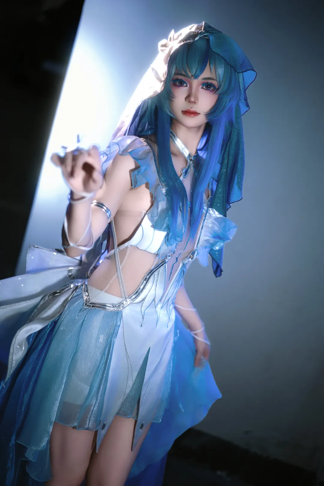 鸣潮, 守岸人cos, 二次元cos, cosplay正片, 蓝发造型 - 第7张