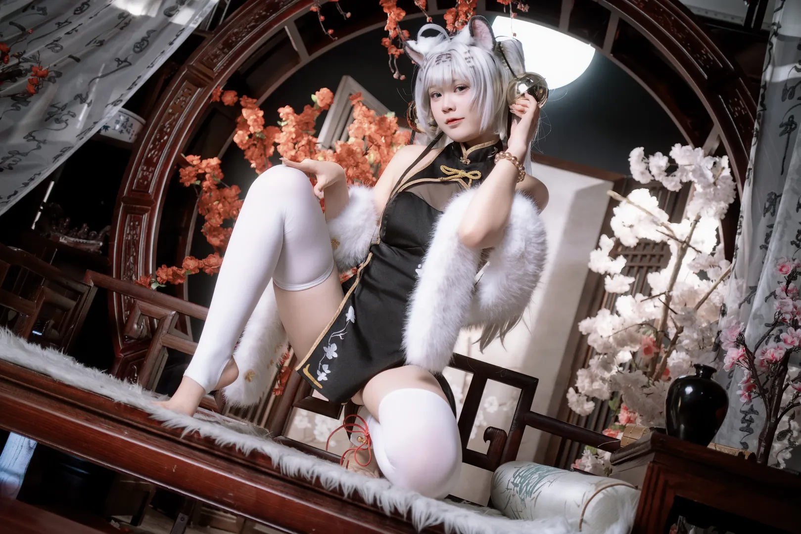 二次元cosplay, 白虎娘cos, 国风摄影, 兽耳装扮, 白丝过膝袜 - 第6张