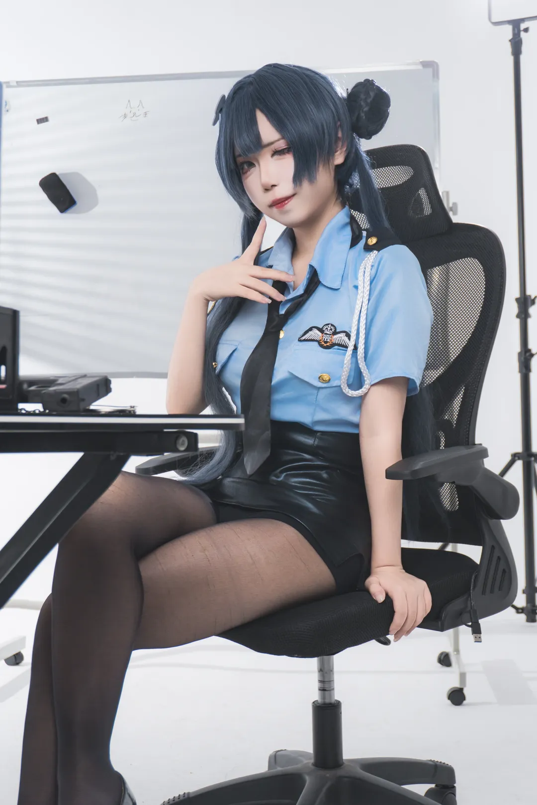 cos正片, 妃咲cos, 碧蓝档案, 黑丝, 女警制服