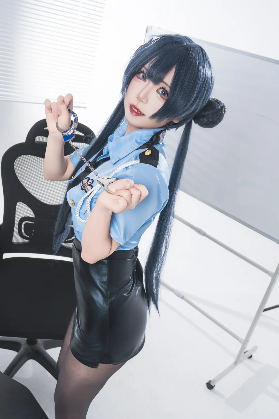 cos正片, 妃咲cos, 碧蓝档案, 黑丝, 女警制服 - 第12张