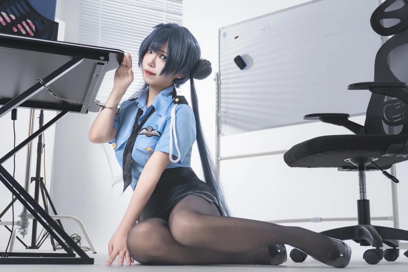 cos正片, 妃咲cos, 碧蓝档案, 黑丝, 女警制服 - 第7张
