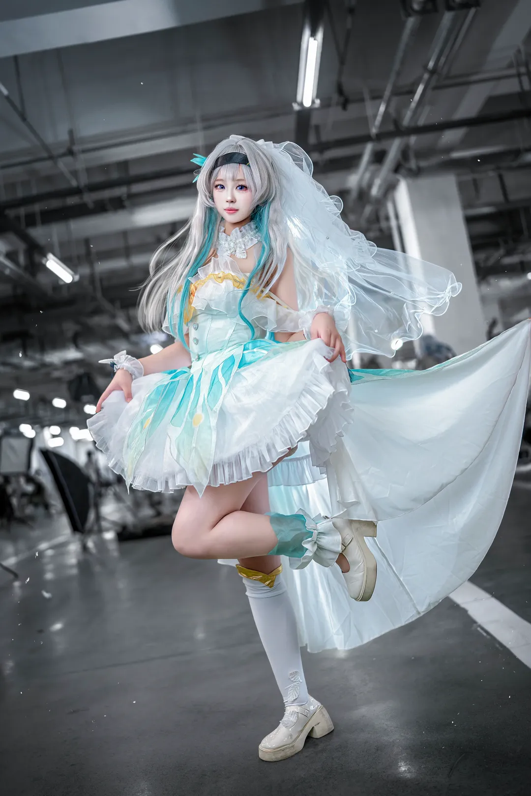崩坏星穹铁道, 流萤cos, 二次元cosplay, 摄影棚拍摄, 白色丝袜