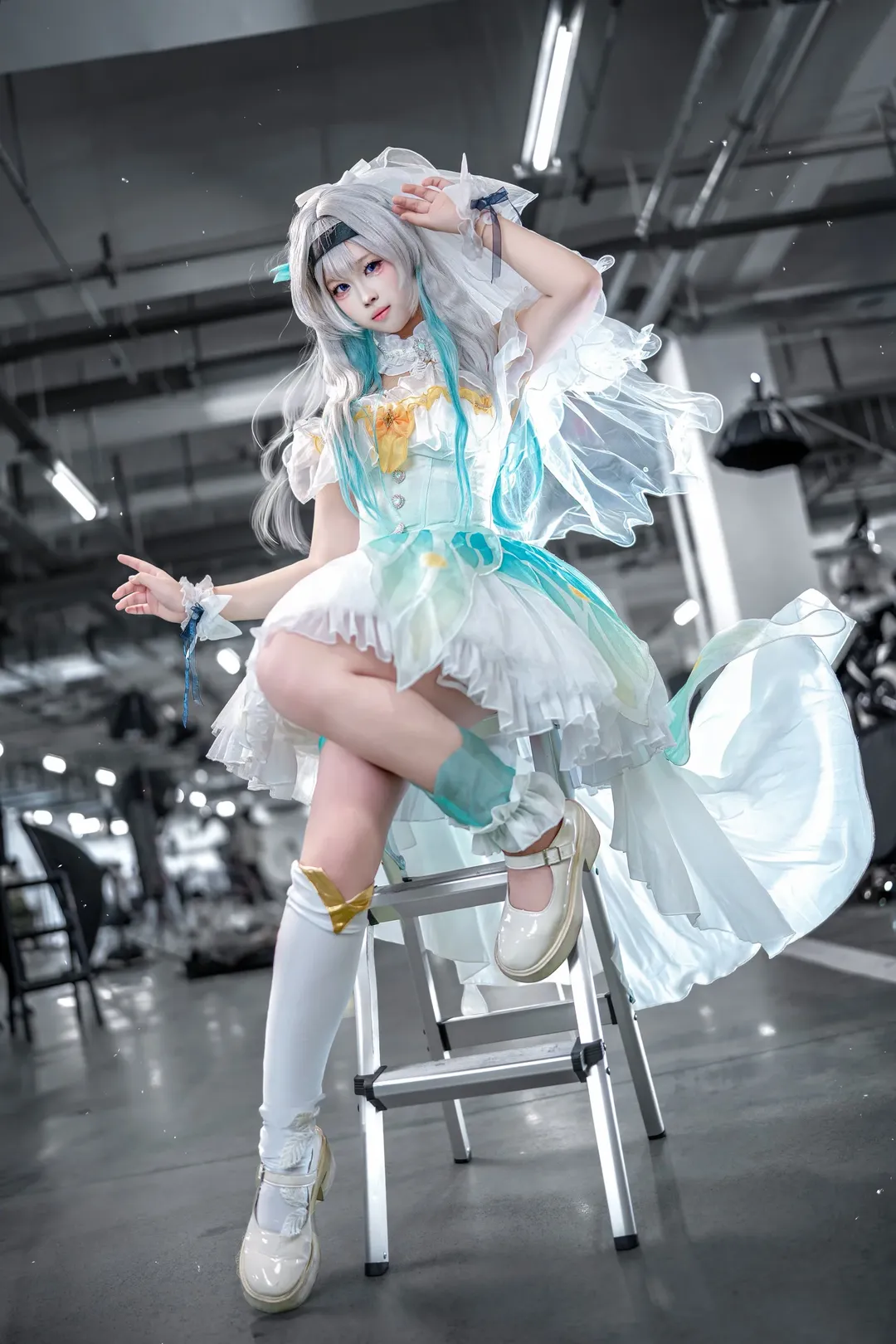 崩坏星穹铁道, 流萤cos, 二次元cosplay, 摄影棚拍摄, 白色丝袜 - 第3张