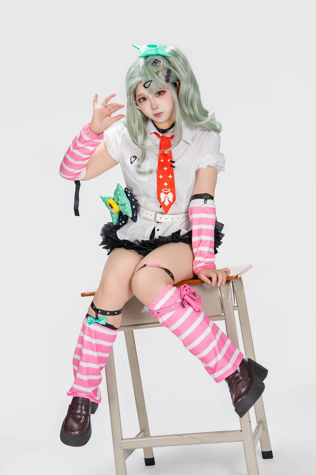 绝区零, cosplay, 千夏cos, 腿环, 粉白条纹