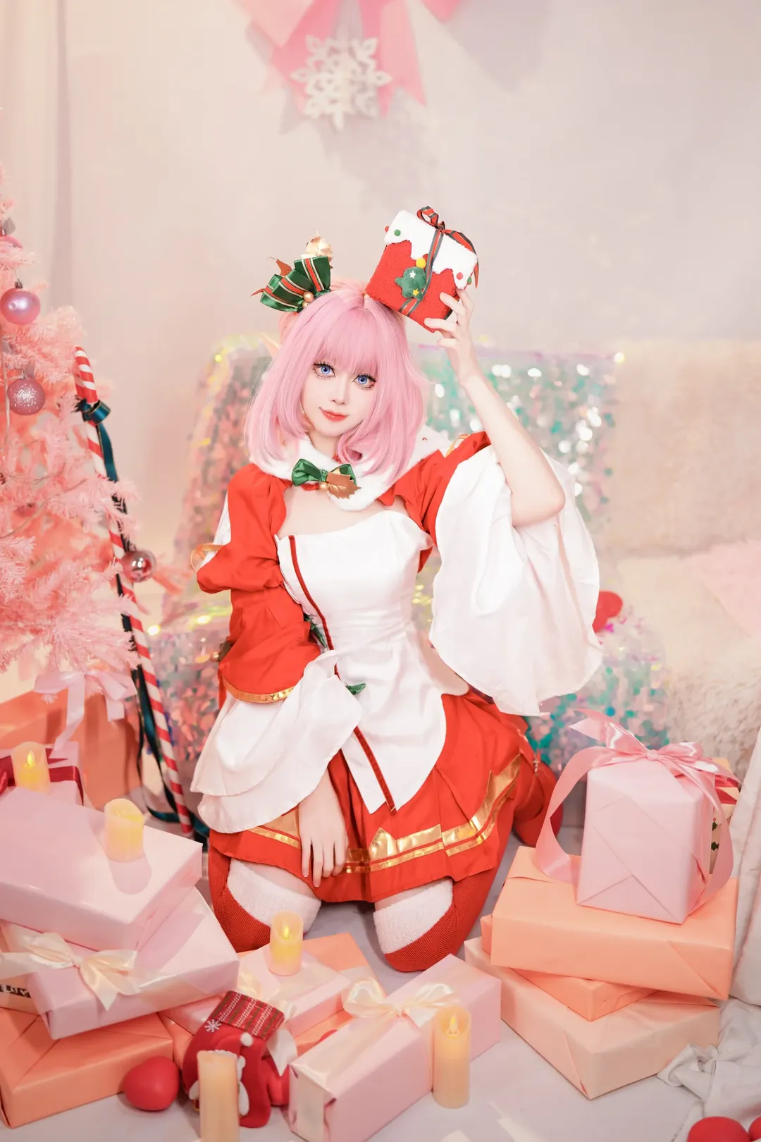 爱莉希雅cos, 崩坏3, 精灵耳, 红丝袜, 圣诞装cosplay - 第5张