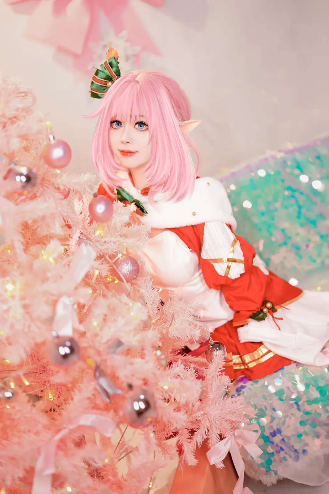爱莉希雅cos, 崩坏3, 精灵耳, 红丝袜, 圣诞装cosplay - 第6张
