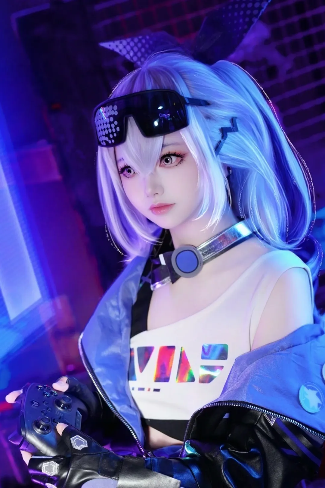 崩坏星穹铁道, 银狼cos, cosplay摄影, 赛博朋克穿搭, 游戏手柄道具 - 第1张