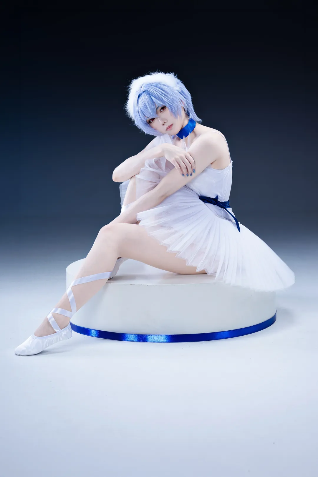 绫波丽cos, 新世纪福音战士, 自然感cosplay, 古早味妆容, 芭蕾风穿搭 - 第4张