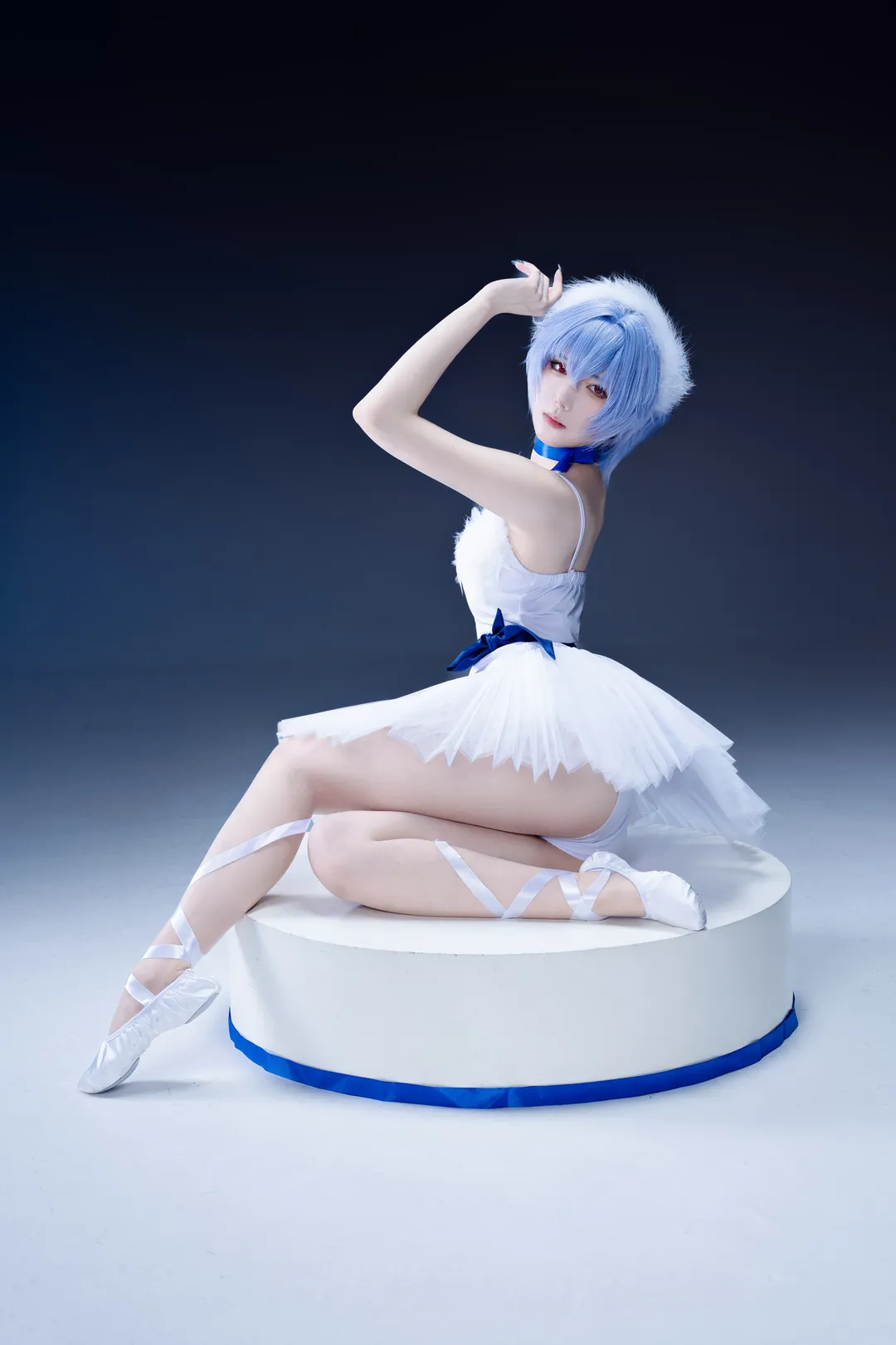 绫波丽cos, 新世纪福音战士, 自然感cosplay, 古早味妆容, 芭蕾风穿搭 - 第7张
