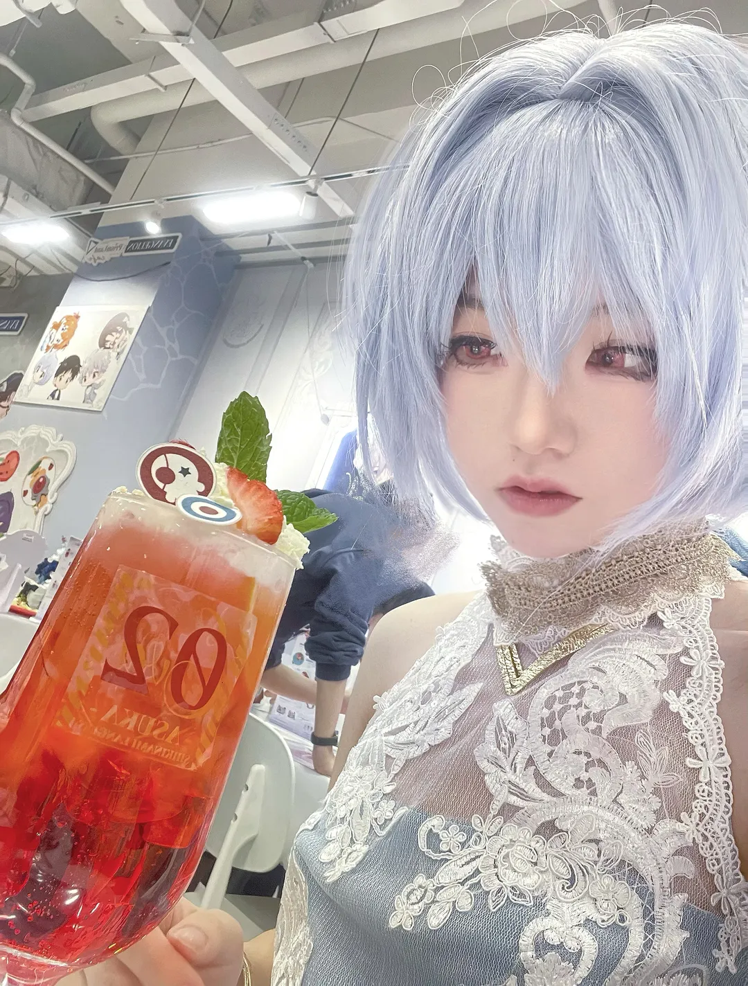 绫波丽cos, 新世纪福音战士, 蕾丝裙, 二次元日常, 主题咖啡店