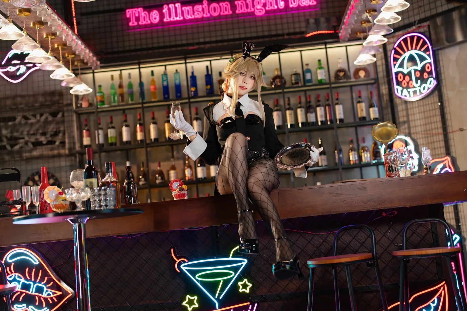 胜利女神Nikke, 酒吧写真, 兔女郎cosplay, 网袜穿搭, 爱德cos - 第1张
