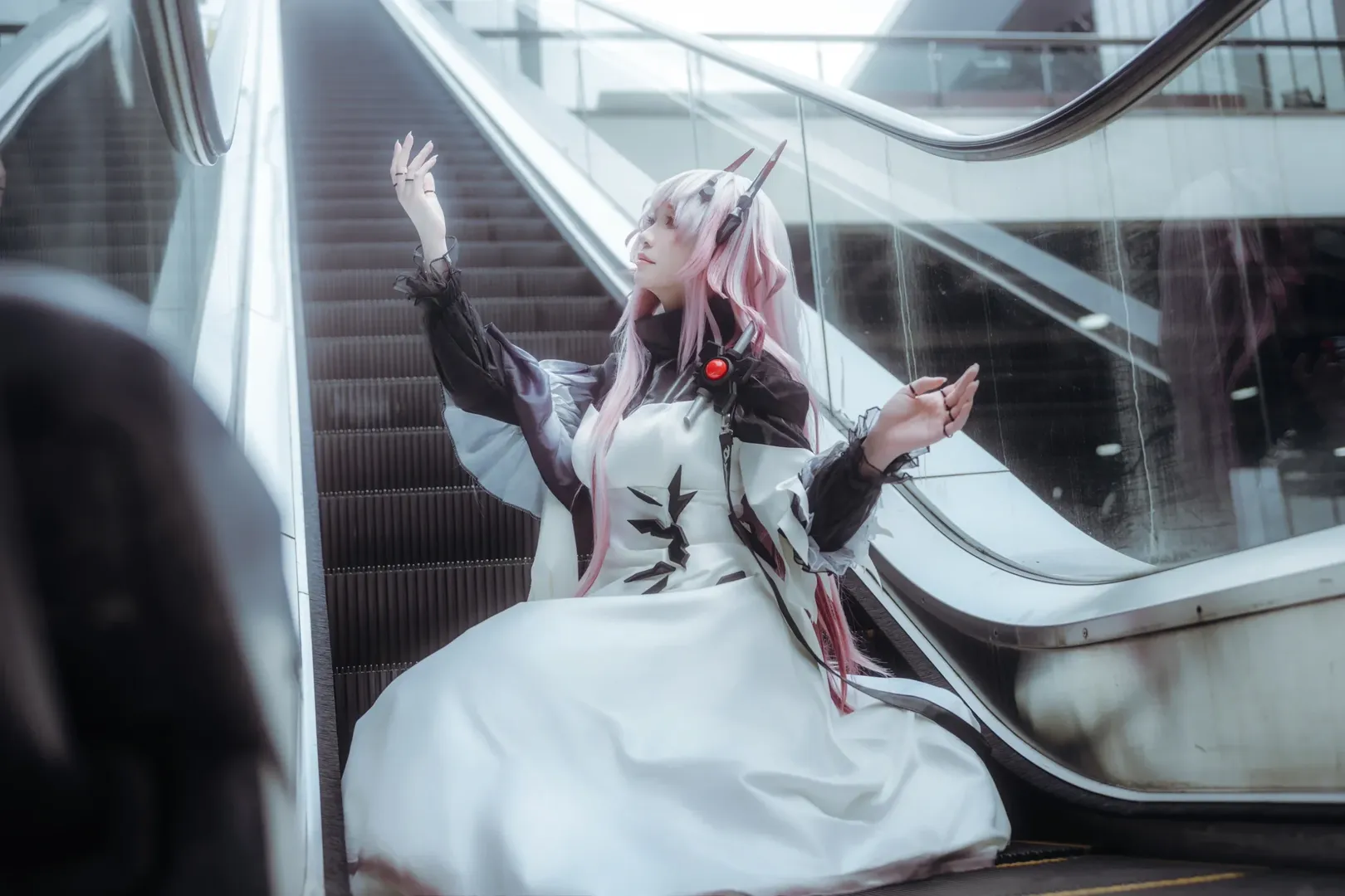 漫展場照, 明日方舟, 攝影分享, 特蕾西婭cos, 伊內絲cos - 第2張