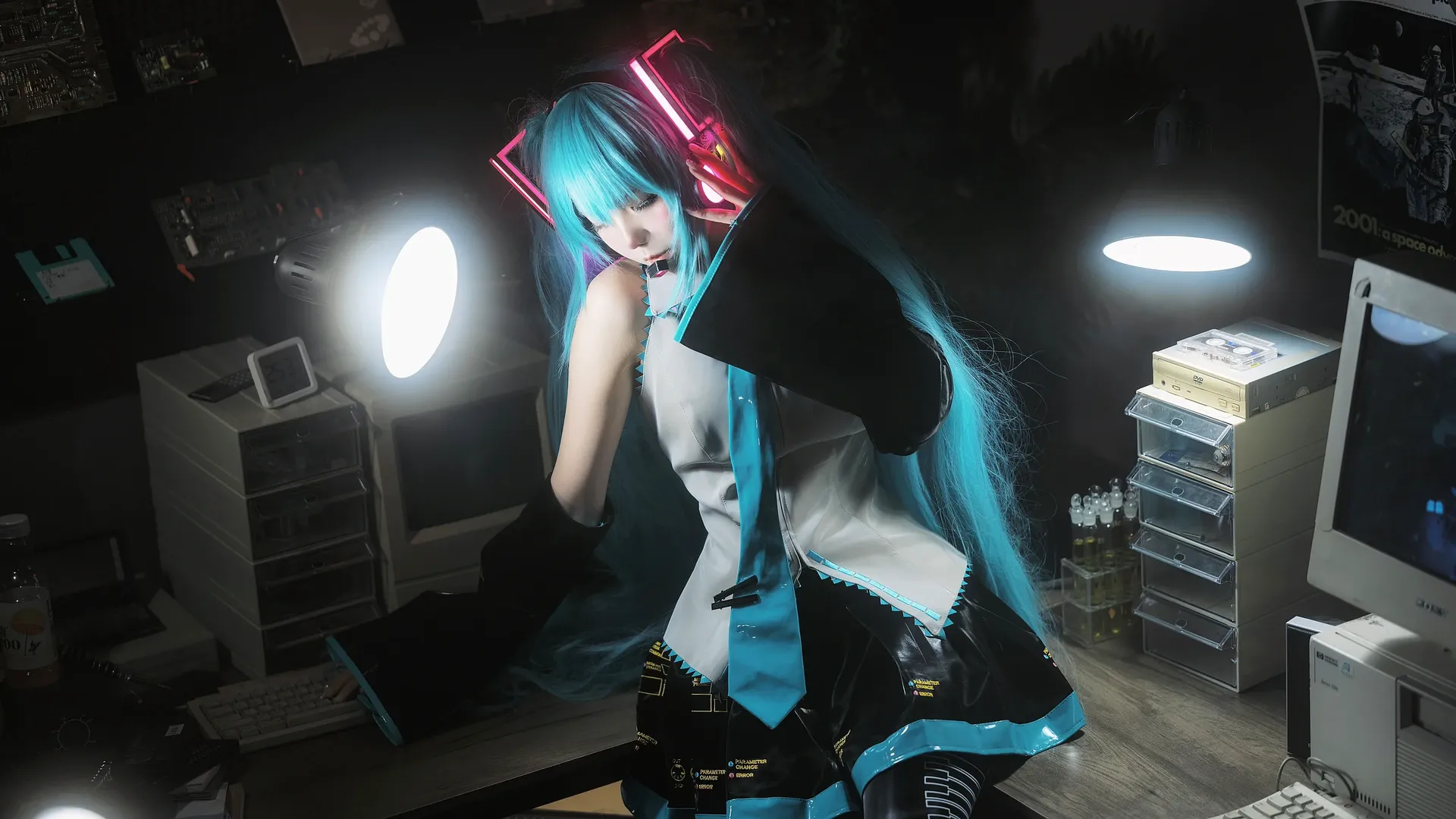 赛博朋克, 初音未来cos, 黑丝, 复古机房, 初始之音 - 第4张