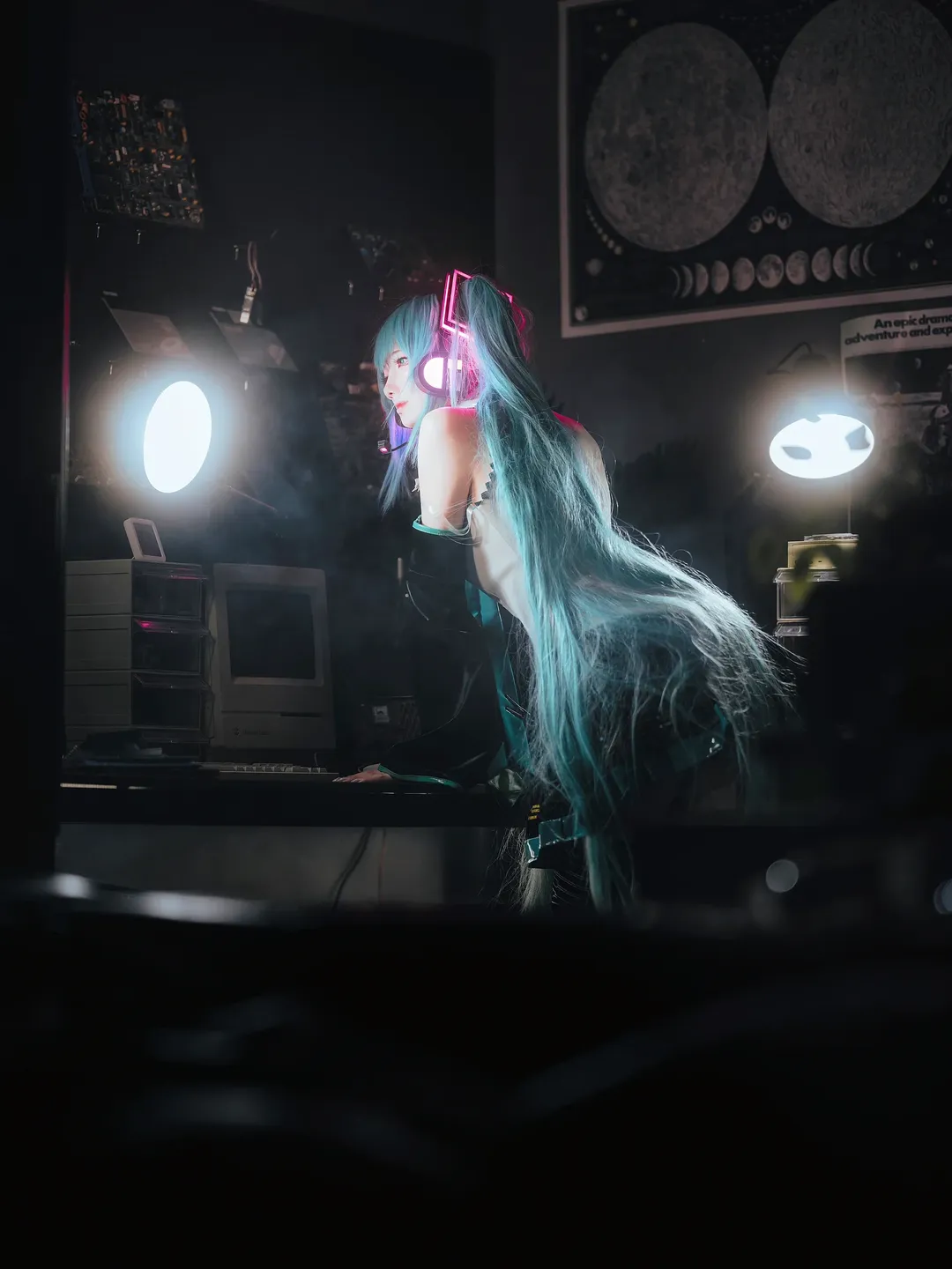 赛博朋克, 初音未来cos, 黑丝, 复古机房, 初始之音 - 第5张