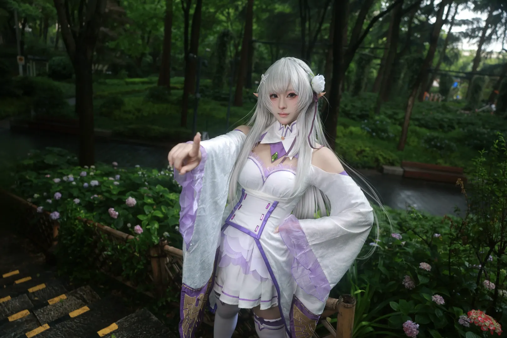 从零开始的异世界生活, 爱蜜莉雅cos, 精灵耳, 园林外景, 白色丝袜 - 第1张