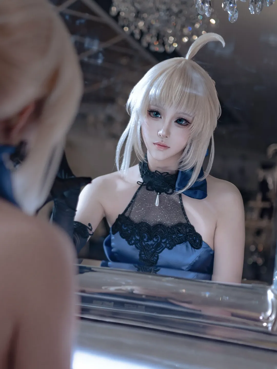 阿尔托莉雅cos, Fate, 二次元cosplay, 镜面摄影, 蓝礼服