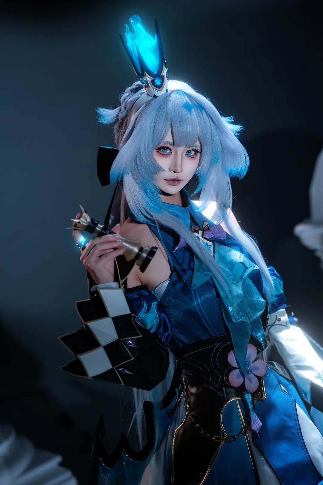 Honkai: Star Rail, Cosplay photoshoot, Cerydra cosplay, Ice blue eye makeup, Fantasy scene photography - Image 2