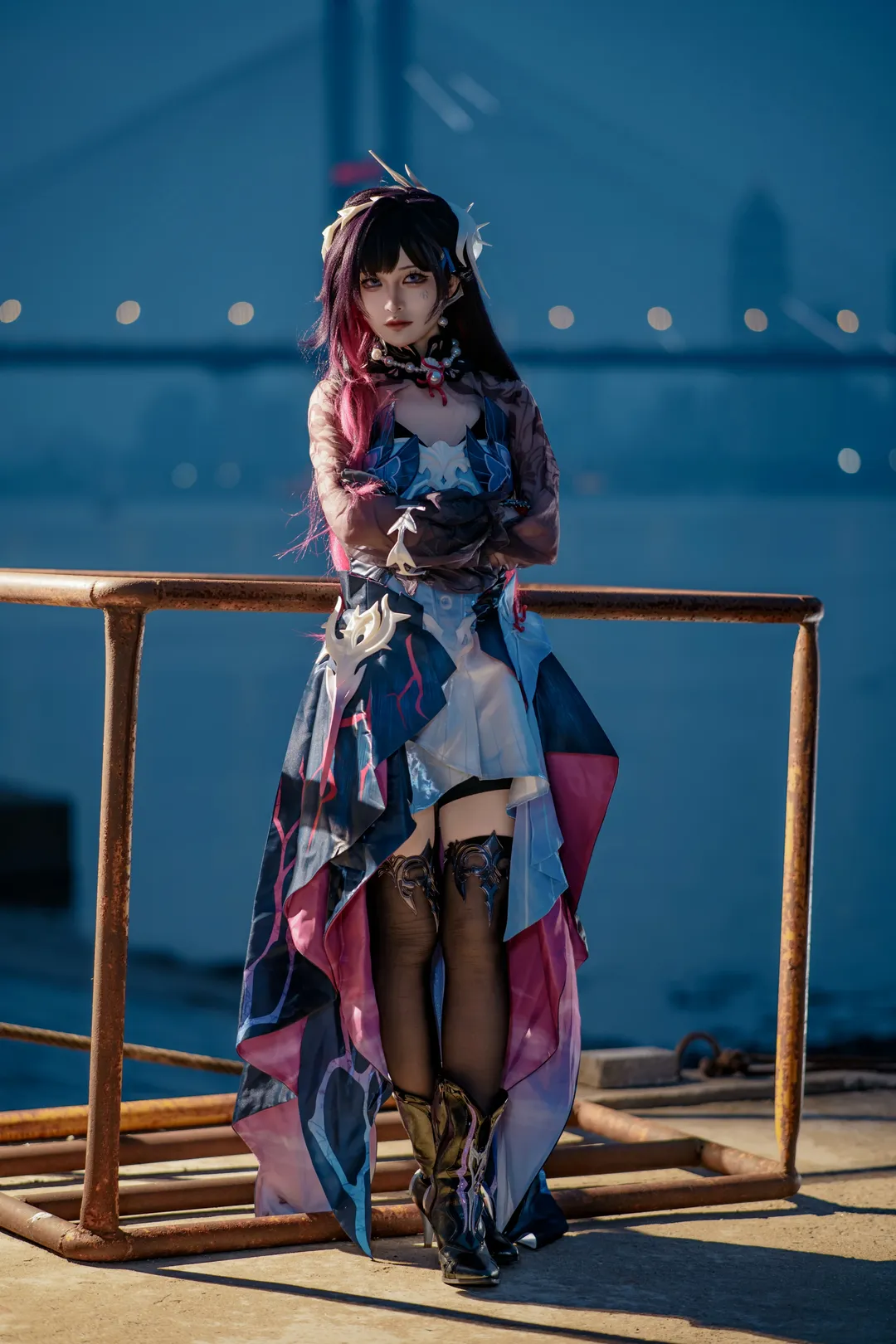 崩坏星穹铁道, 海瑟音cos, 夜景外拍, 江畔摄影, 奇幻cosplay