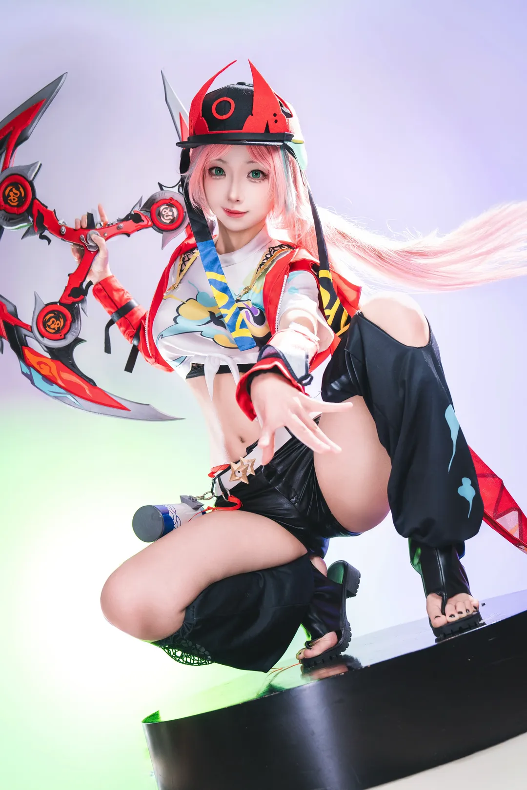 Honkai: Star Rail, Cosplay outfit, Rappa cosplay, Fishnet stockings cosplay, Large weapon